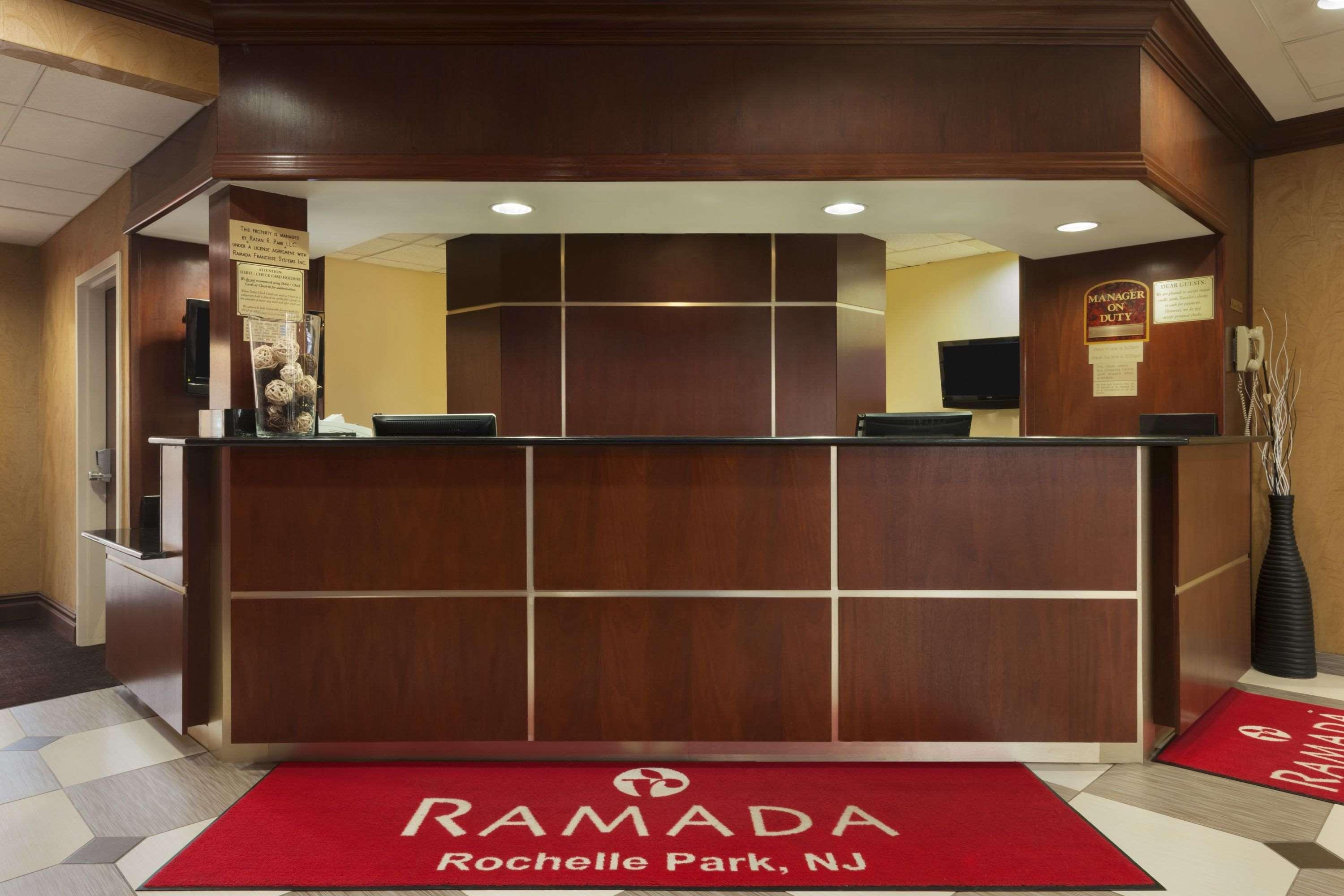 Ramada By Wyndham Rochelle Park Near Paramus Interior foto