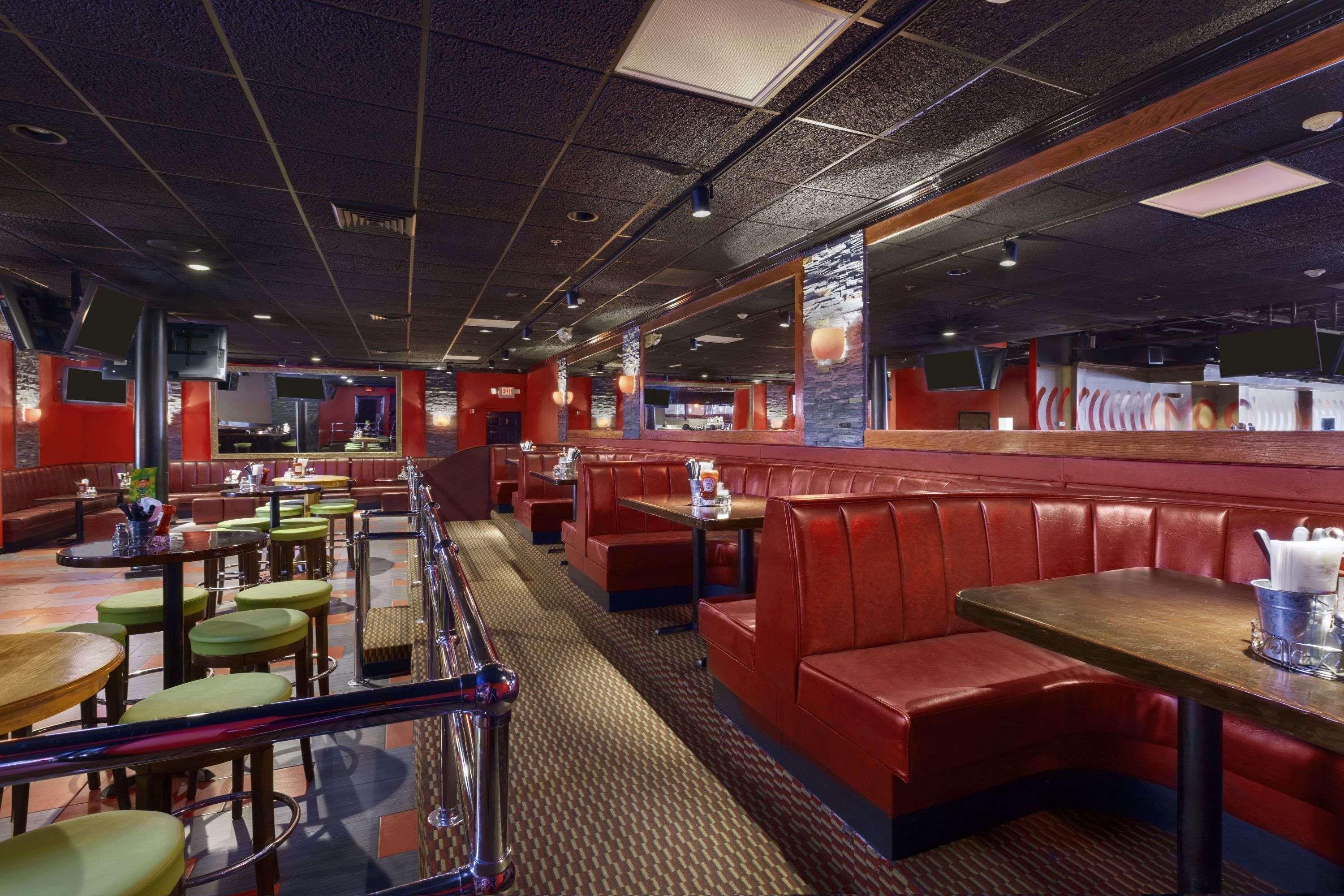 Ramada By Wyndham Rochelle Park Near Paramus Restaurant foto